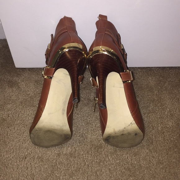 Marc Fisher Cognac Bootie Heels - Picture 4 of 4